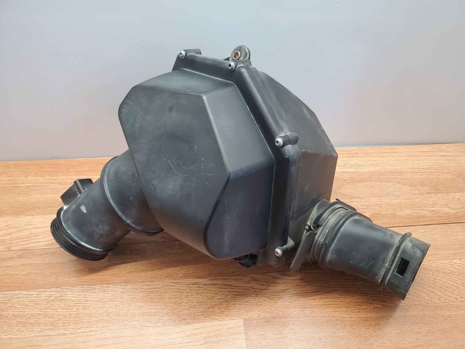 ✅ OEM BMW M6 F06 F13 F10 S63 Left Side Air Filter Cleaner Intake Muffler Airbox