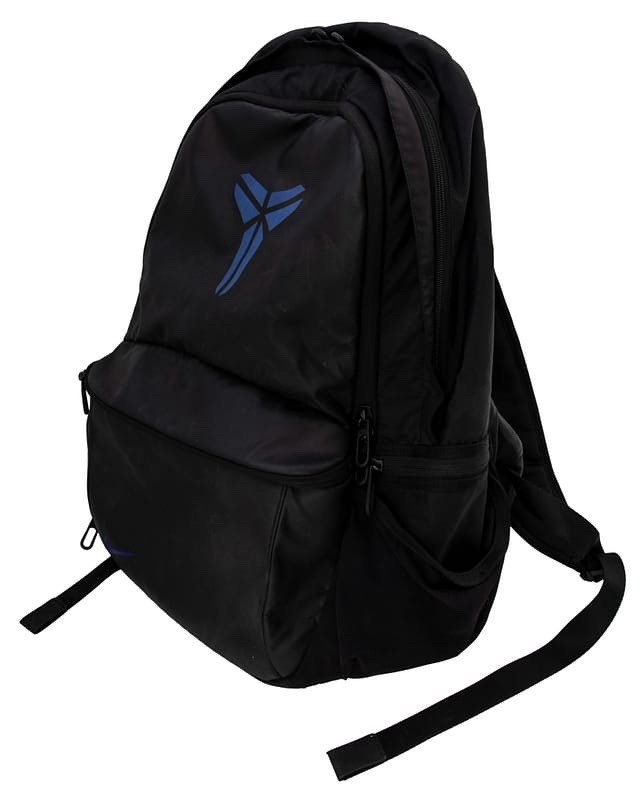2011 KOBE BRYANT PERSONALLY OWNED NIKE BACKPACK MADE CUSTOM 4 KOBE