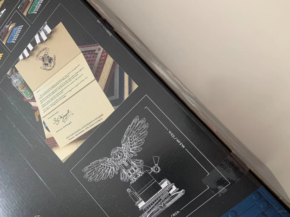 NEU Lego 76391 Harry Potter Hogwarts Icons Collectors Edition 3010 Stck. VERSIEGELT - Bild 4 von 4