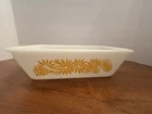 Vintage 1.5 Qt Glasbake Milk Glass Casserole Bread Pan No 522 Yellow Daisies