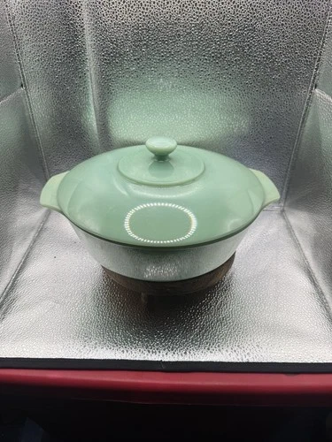 ANCHOR HOCKING FIRE KING 2000 JADEITE BOWL 2 QT WITH LID