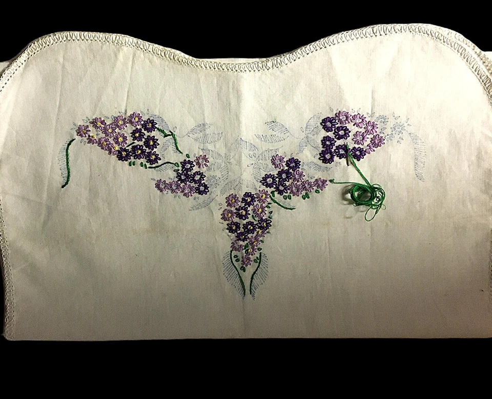 2 Unfinished Embroidery Projects  Needlepoint Table Runner And Sampler Vintage - Image 4 of 4