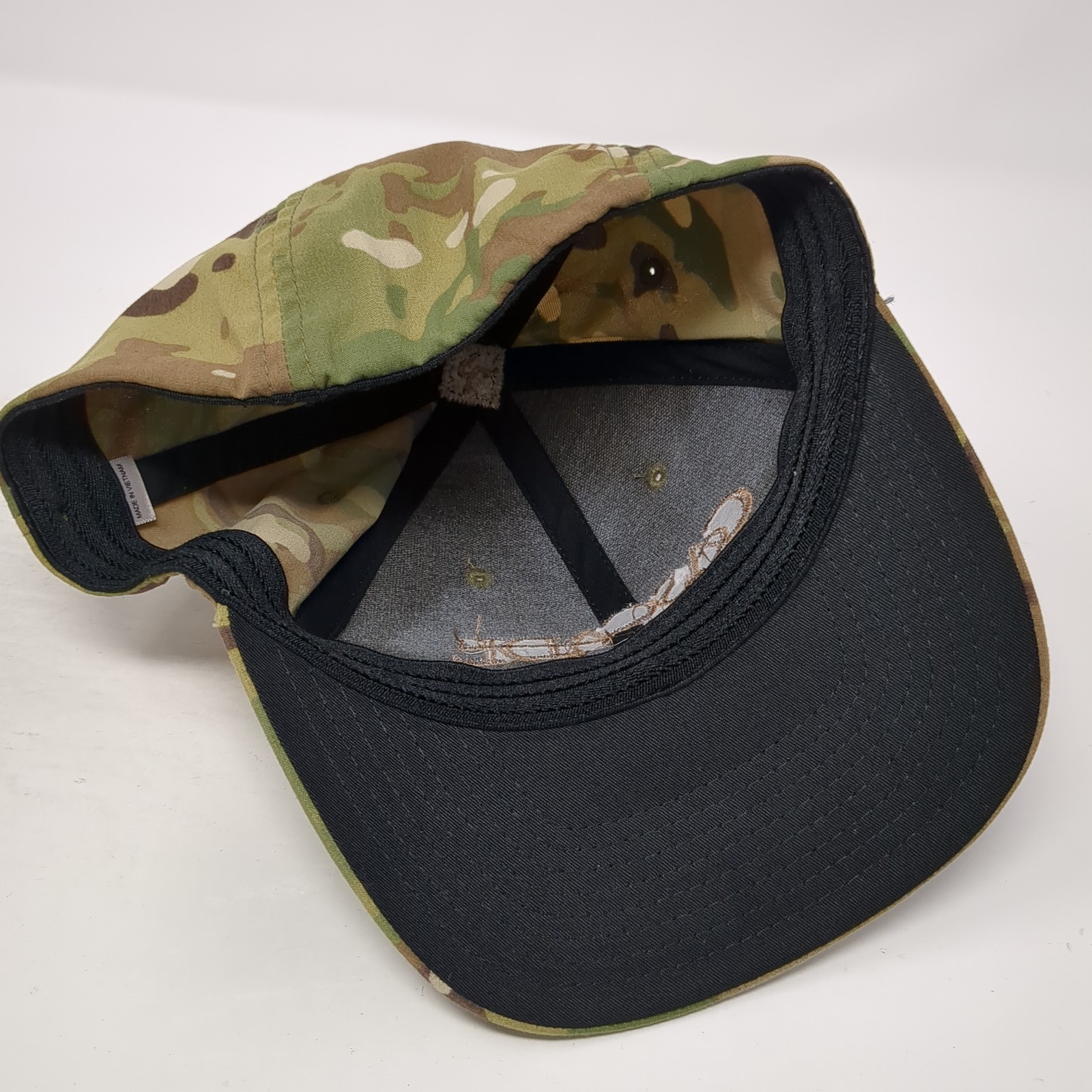 Cascade Windows Fitted Hat Multicolor Medium Embr… - image 7