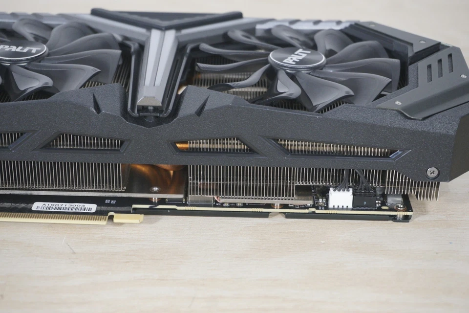 Scheda video GPU RTX 2080 Super 8GB Palit Gamerock - Immagine 3 di 4