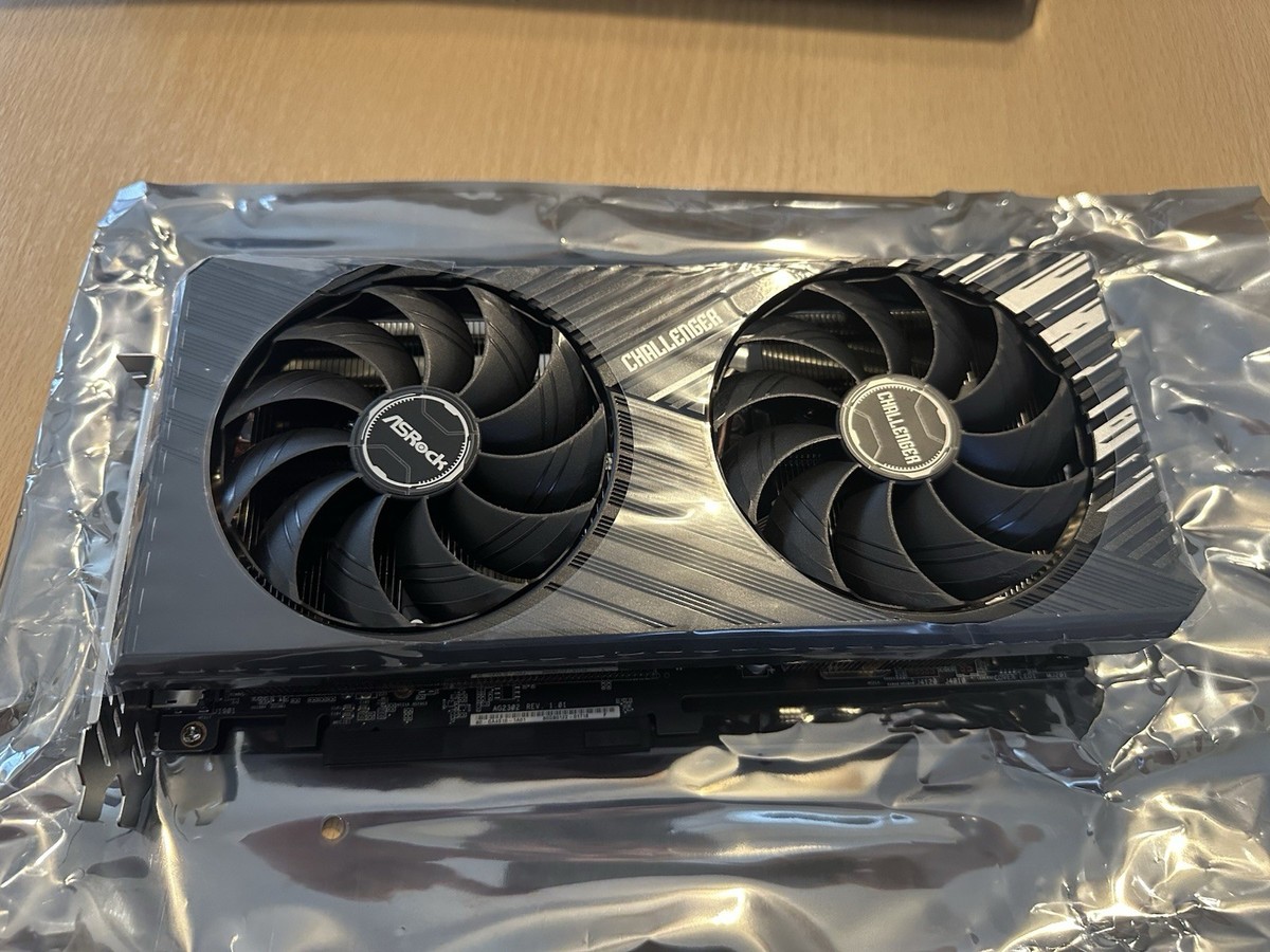 グラフィックボード・グラボ・ビデオカード ASRock Radeon RX 7800 XT 16GB CHALLENGER ASRock Challenger Radeon RX 7800 XT Video Card RX7800XT CL