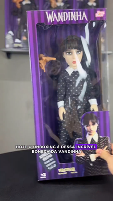 Wednesday Addams Doll + Articulated Wednesday Hand Vinyl Wandinha