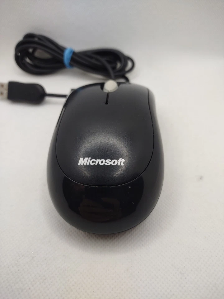 Microsoft Basic Optical Mouse V2.0 USB Wired Scroll Black Modle 1113  - Image 2 of 4