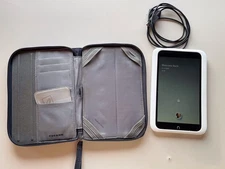 Barnes & Noble Nook BNTV400 Tablet BUNDLE-CLEAN, FACTORY RESET, WORKS! SEE PICS