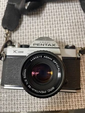 ASAHI Pentax K1000 35mm SLR Film Camera + SMC Pentax-M 50mm f/2 Lens + Strap