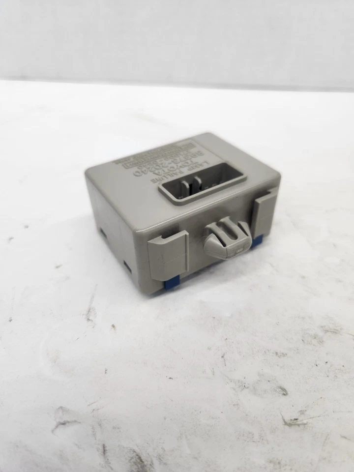 Módulo indicador de fallo de lámpara trasera LEXUS RX300 1999-2003 89373-20240 FABRICANTE DE EQUIPOS ORIGINALES Foto 2 de 4