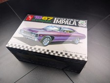 AMT 1:25 Scale 1967 Chevrolet Impala SS Plastic Model Kit