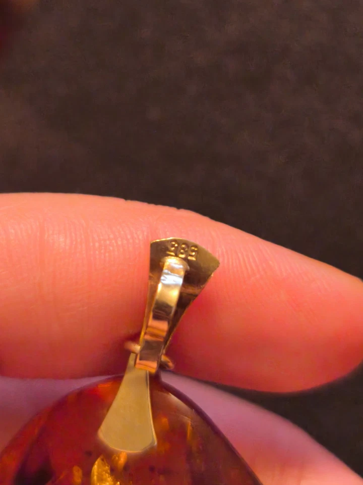 Bernsteinanhänger, Aufhängung 585/14k Gelbgold (punziert), Gesamtgewicht 18g - Bild 4 von 4