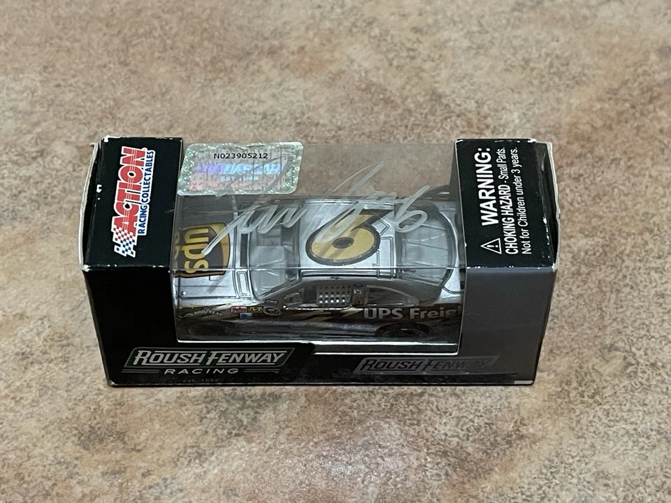 2010 David Ragan UPS Freight Ford Fusion COT SIGNED AUTO NASCAR Action 1/64 - Image 3 of 4