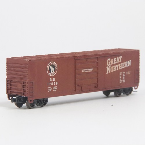 Coche de caja de una sola puerta marrón realista calibre N Great Northern GN #17878 | Condition: Used