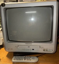 Magnavox 13" Inch MWC13D6 Retro Gaming CRT TV/DVD Player Combo w/Untested Remote