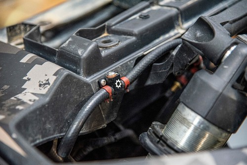 Can-Am Maverick X3 Billet Coolant Bleeder Block Kit (2017-2020)  - Foto 2 di 3