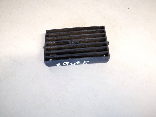 Volkswagen Golf 2000 Dash Vent (Air Vent Grille) 1j0819719b, Genui #2002039-97
