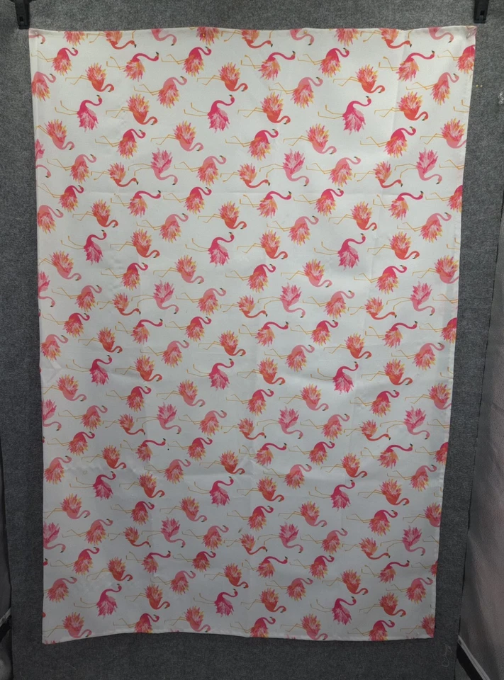 Cynthia Rowley Tablecloth 84x60 Easy Care Pink Flamingo White Novelty - Image 2 of 4