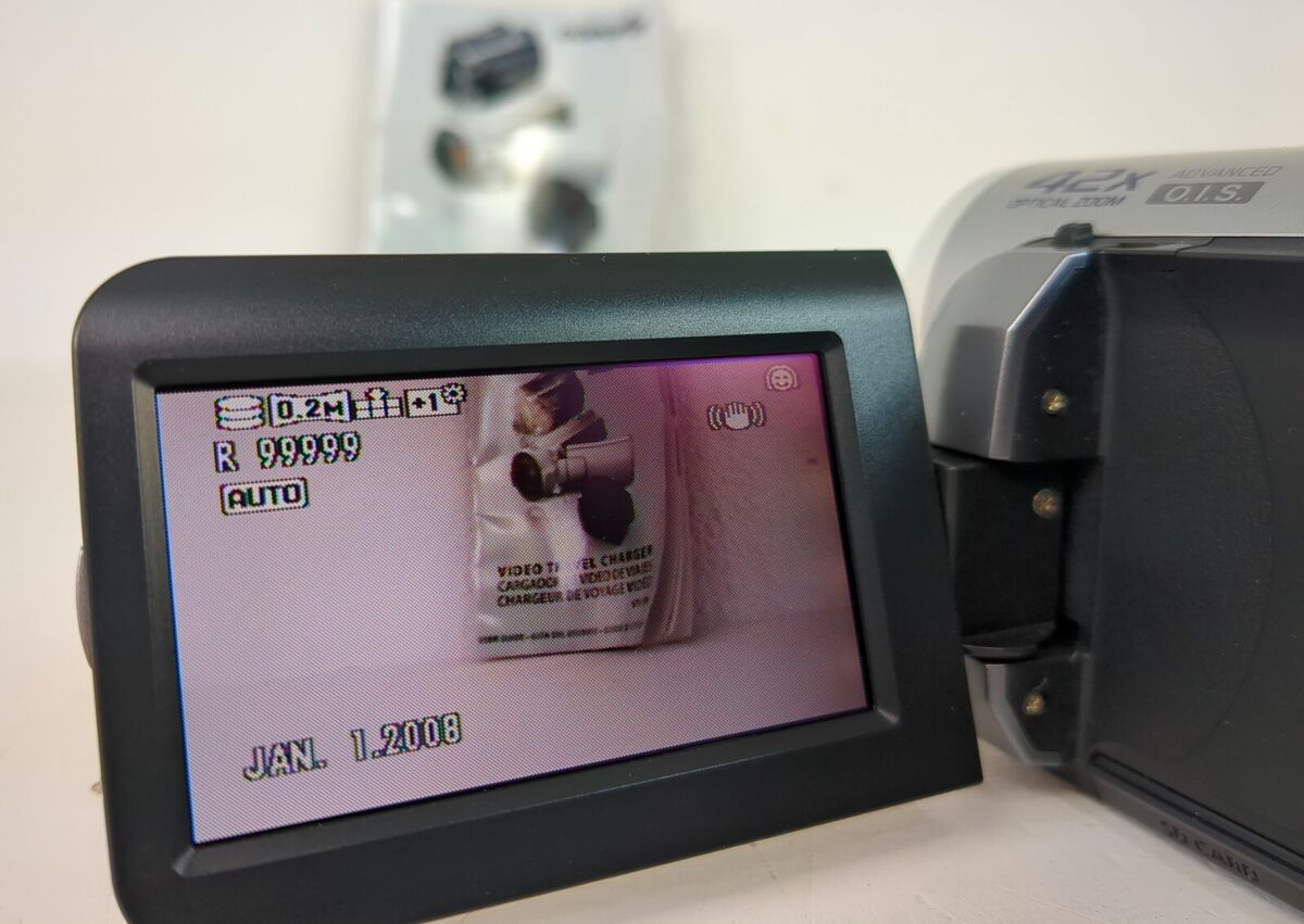 Panasonic SDR-H40P Digital Video Camcorder 40GB HDD 42x Zoom Panasonic SDR-H40P Digital Video Camcorder 40GB HDD 42x Zoom