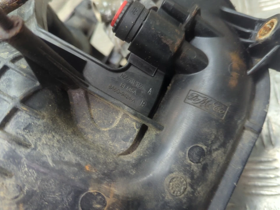 8A6G-9F991-AC & N05011B150 Air Intake And Throttle Body (S2) - image 3 of 4