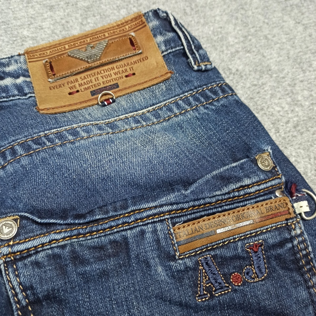 Armani Jeans Mens Size 29 L31 (Label: Size 31) Blue Regular