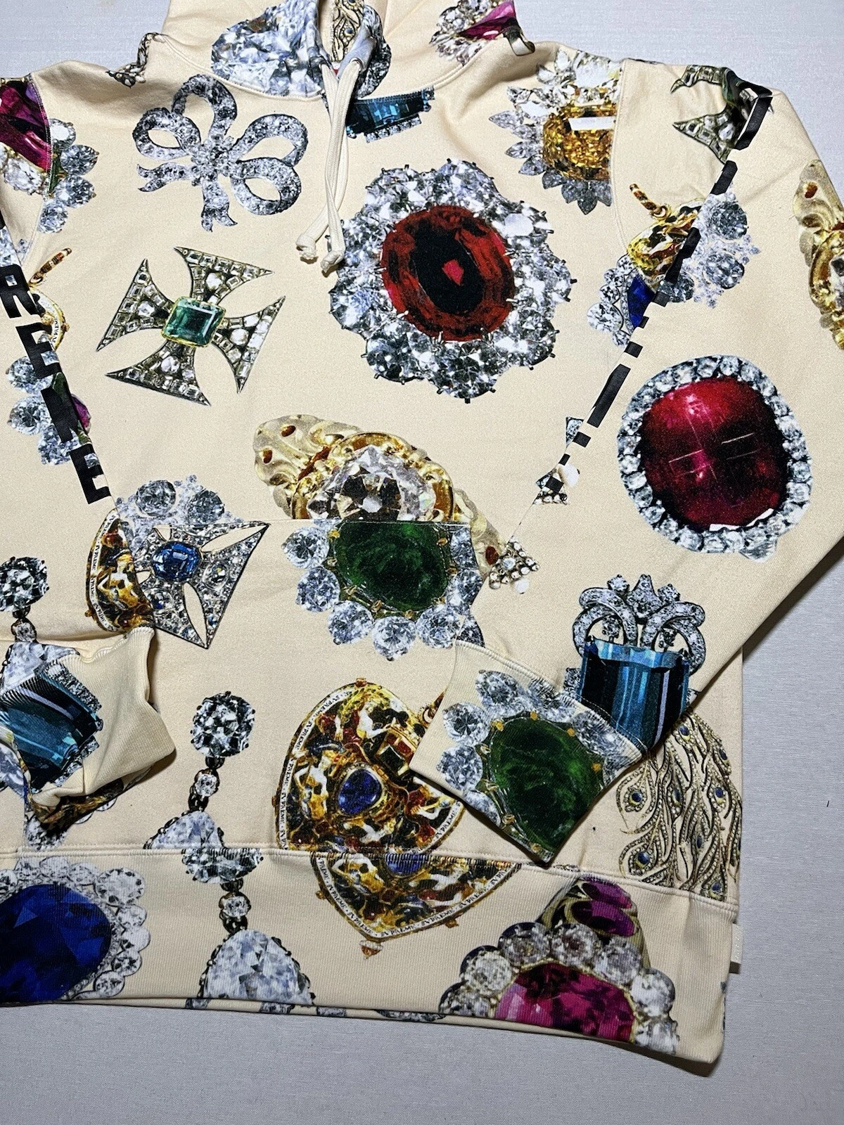 Felpa con cappuccio Supreme Jewel crema taglia media DEADSTOCK GM8