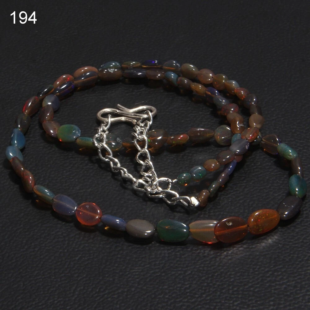 Collier lisse opale de feu Welo noire éthiopienne suprême pierre précieuse opale tombée