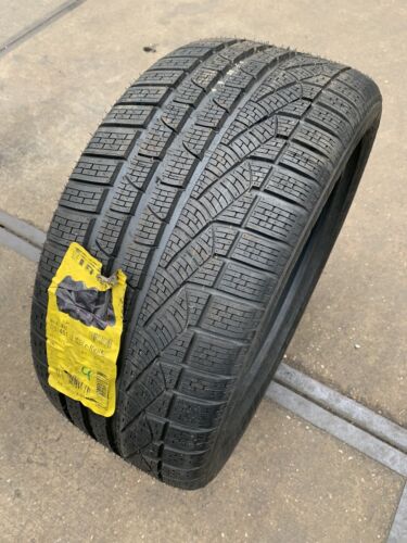 Winterreifen 275/40 R19 105V XL Pirelli Sottozero Winter 240 Serie 2 RFT RSC * - Bild 2 von 2