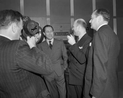 The dedication ceremony of Columbia Square radio studios Hollywo 1940s Photo 13