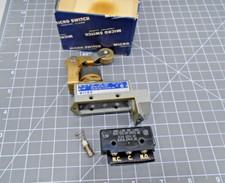 NEW Honeywell Micro Switch DTV6-2RN2 Roller Actuator Limit Switch Top Half