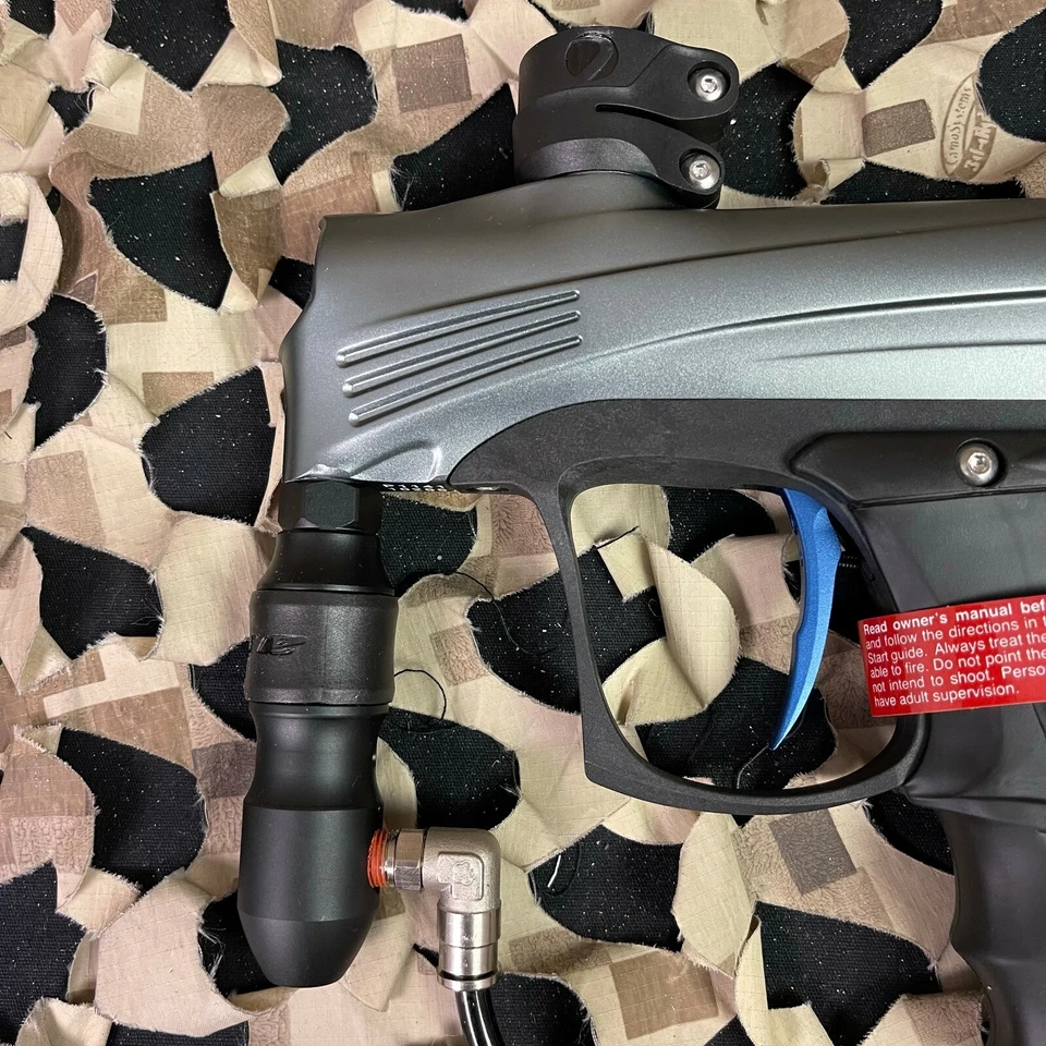 NUEVA pistola de paintball Dye Rize CZR - gris/azul Foto 3 de 4