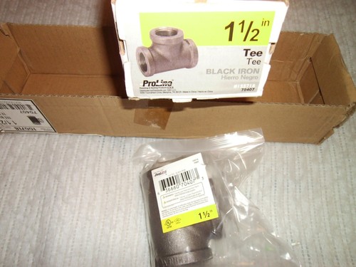 1-1/2" 150 Female NPT Tee Black Malleable Iron Pipe Fitting