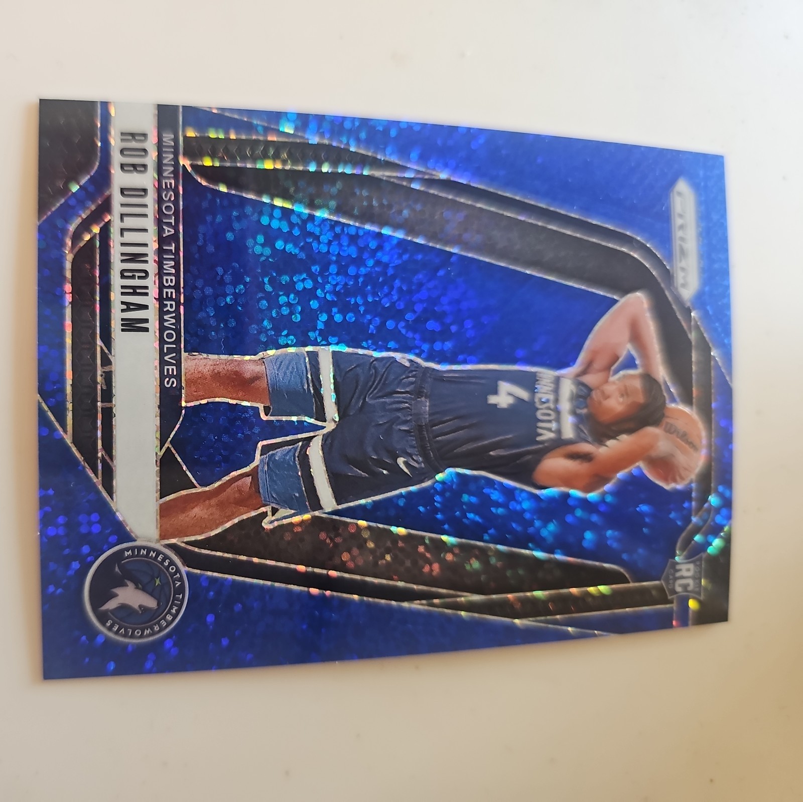 2024-25 Panini Prizm - Robert Dillingham #250 Blue Sparkle Prizm /144 (RC)