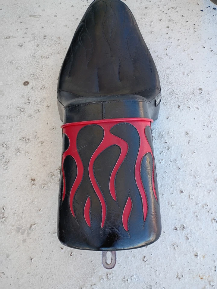 corbin seat harley Foto 2 de 4