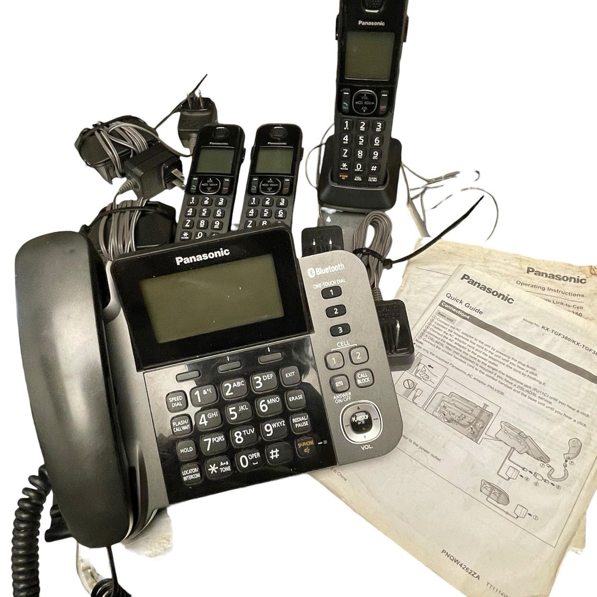Panasonic Digital Corded +3 Cordless Phones System KX-TGF383M