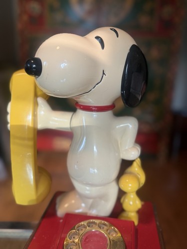 Vintage Snoopy and Woodstock Rotary Dial Phone Peanuts Gang