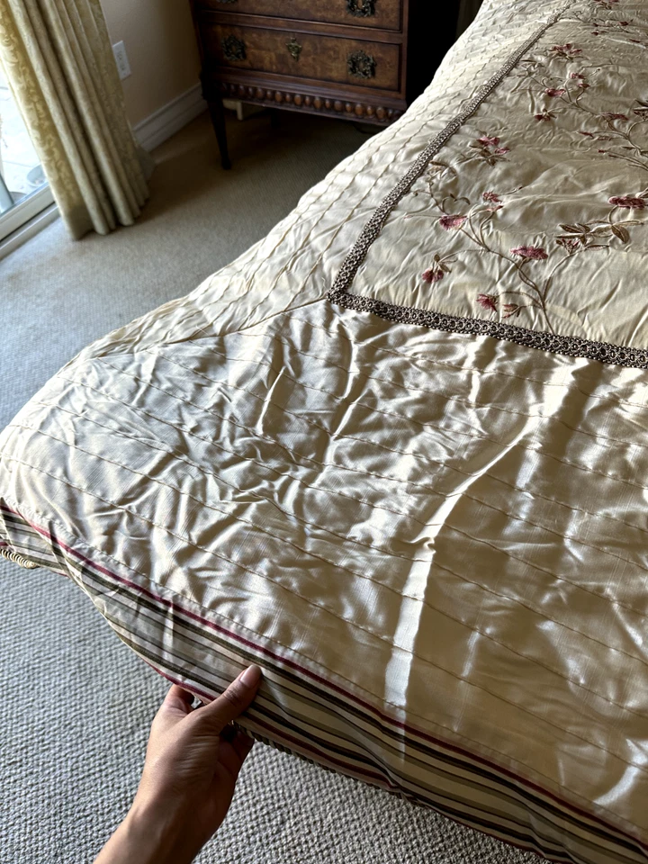 Victoria Classics Embroidered Floral Cal King Comforter Vintage Cream with Pink  - Image 4 of 4