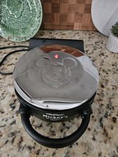 VillaWare Mickey Mouse Waffle Maker Model C-5...