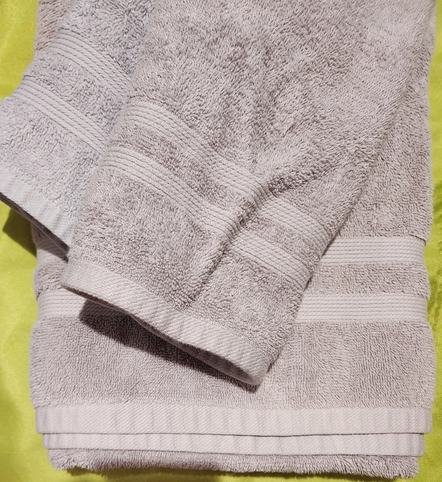 Toalla de baño y toalla de mano Sonoma 2 piezas + 1 gratis en gris con 2 rayas Foto 2 de 2