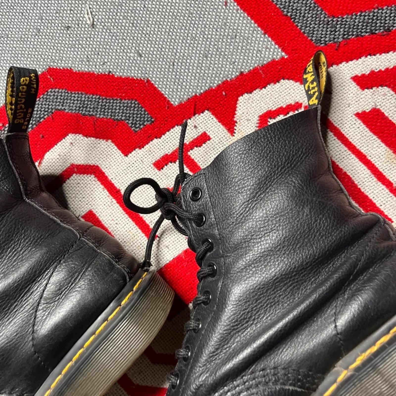 Vintage Dr. Martens Black Men’s Leather Boots | UK 7 image 7