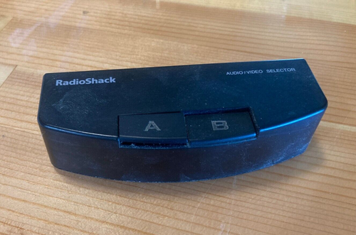 Radio Shack 2-Way Audio Video Selector Switch 15-1952