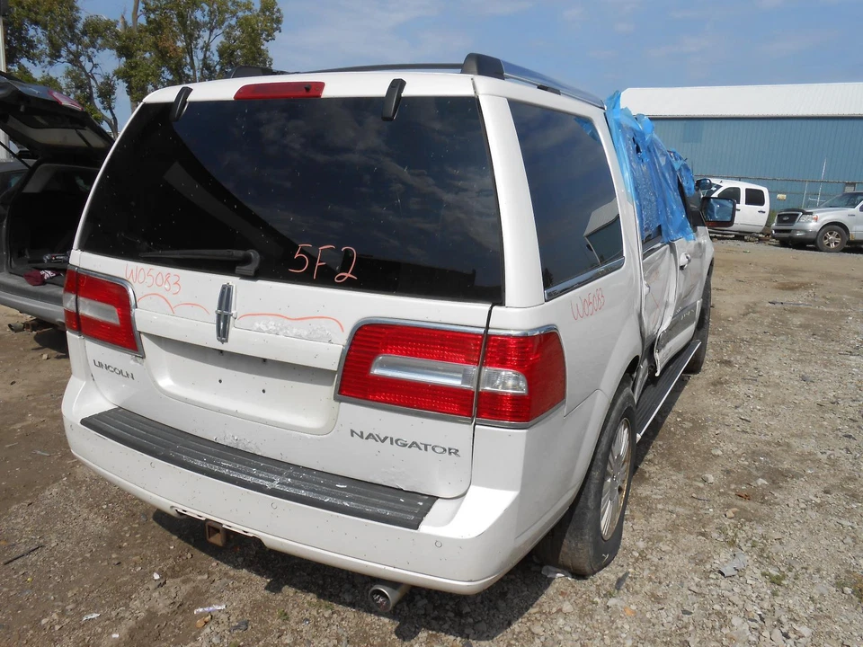 Used Automatic Transmission Assembly fits: 2010 Lincoln Navigator AT 6 speed wit Foto 4 de 4