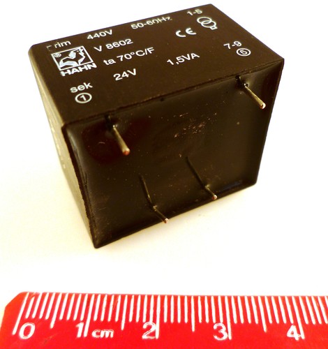 HAHN V8602 Transformador encapsulado Prima: 440V Sec: 24V 1.5VA MBE001E - Imagen 2 de 3