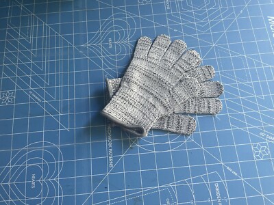 2 Pairs Cut Resistant Gloves Food Grade Level 5 Protection Safety Kitchen Gloves