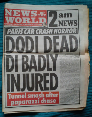 週刊誌 The World Mourns Diana Princess Of Wales The story behind this Princess Diana HELLO! magazine cover
