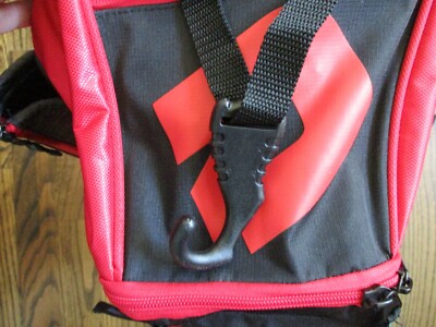 Sac à Dos De Baseball DeMarini Voodoo Rebirth - Rouge, Grand, Avec Compartiment Batte Et Crochet De Clôture