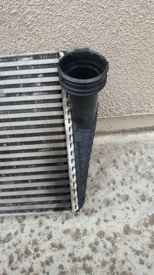 Intercooler turbo izquierdo Volkswagen Touareg TDI 2003-2008 intercooler OEM V100 Foto 2 de 4
