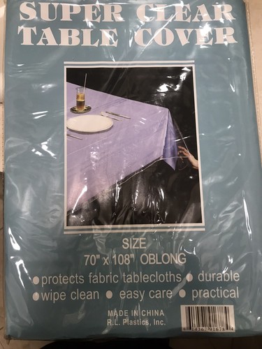 NEW CLEAR PLASTIC TABLECLOTH PROTECTOR, TABLE CLOTH Vinyl (70" x 108") - 第 1/4 張圖片