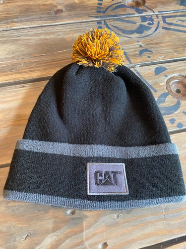 NWT CAT BEANIE STOCKING HAT CAT A19