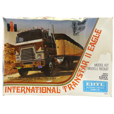 Ertl International Transtar Ii Eagle 125 Scale Semi Truck Unassemble Model Kit Ertl International Transtar Ii Eagle 125 Scale Semi Truck Unassemble Model Kit
